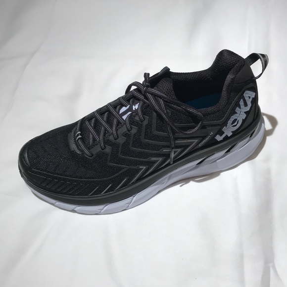 hoka one one clifton 4 mens